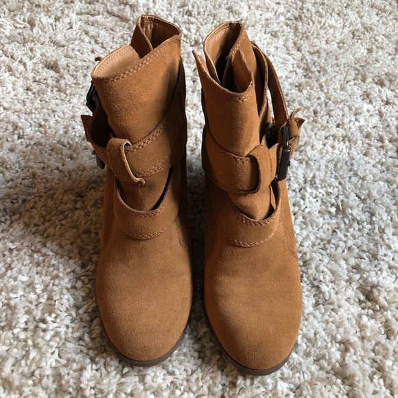 Target Heeled Booties - Picture 2 of 6